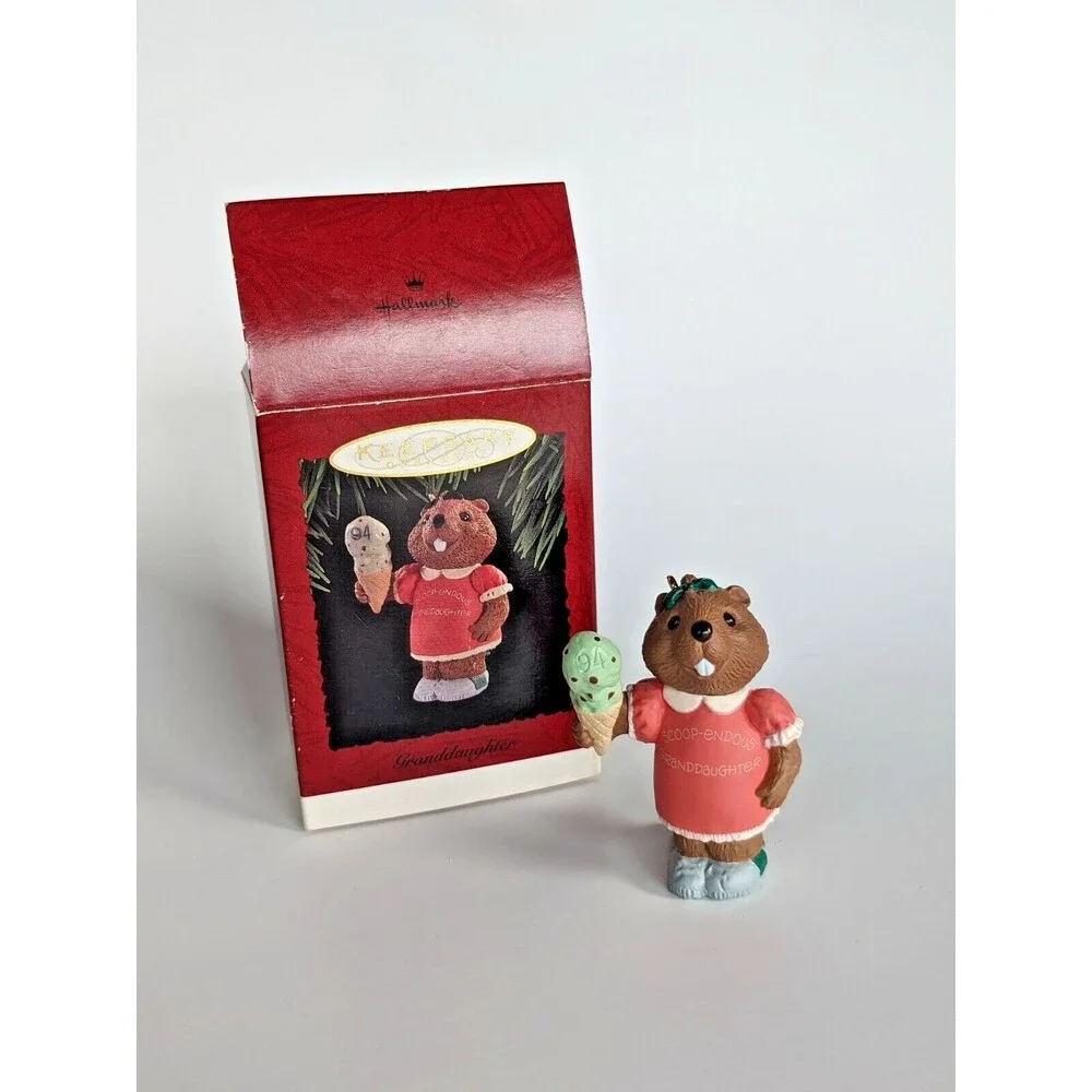 VTG 1994 Hallmark Keepsake Ornament Scoop-endous Granddaughter‎ Beaver Ice Cream